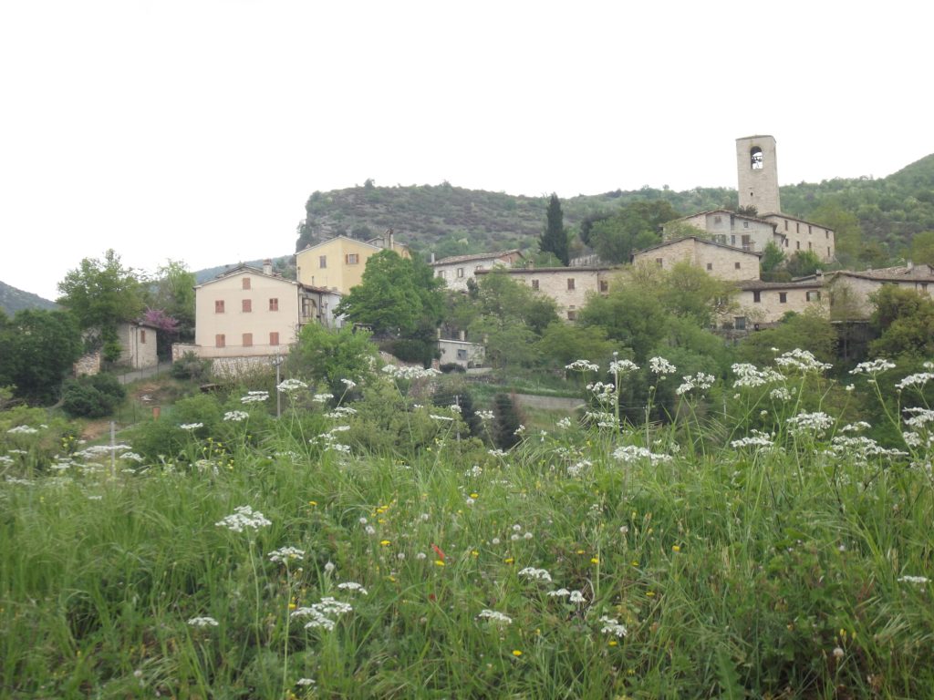 La chiesa di San Giusto (San Maroto; Valfornace)